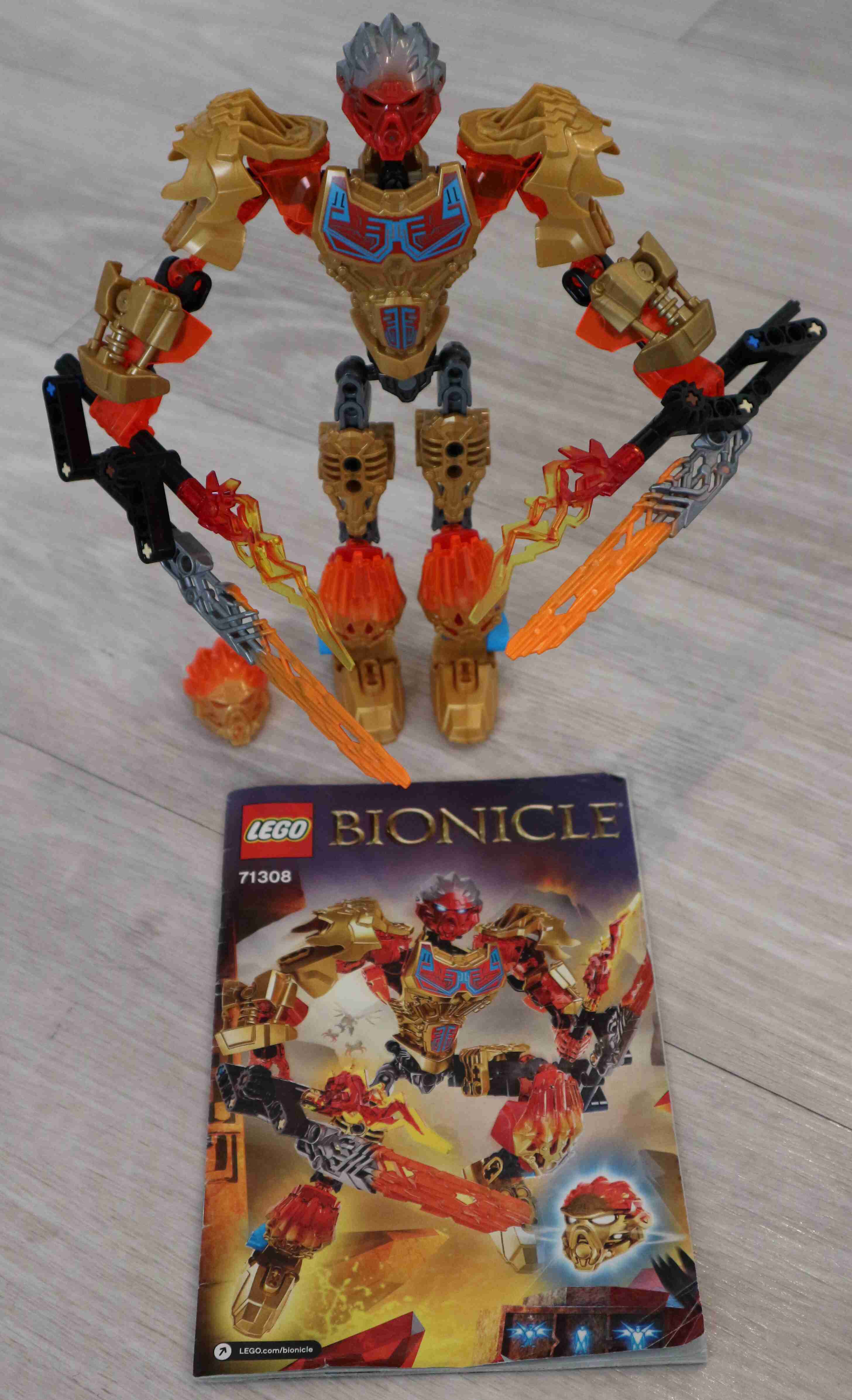 Lego Bionicle 71308 Tahu Uniter of Fire